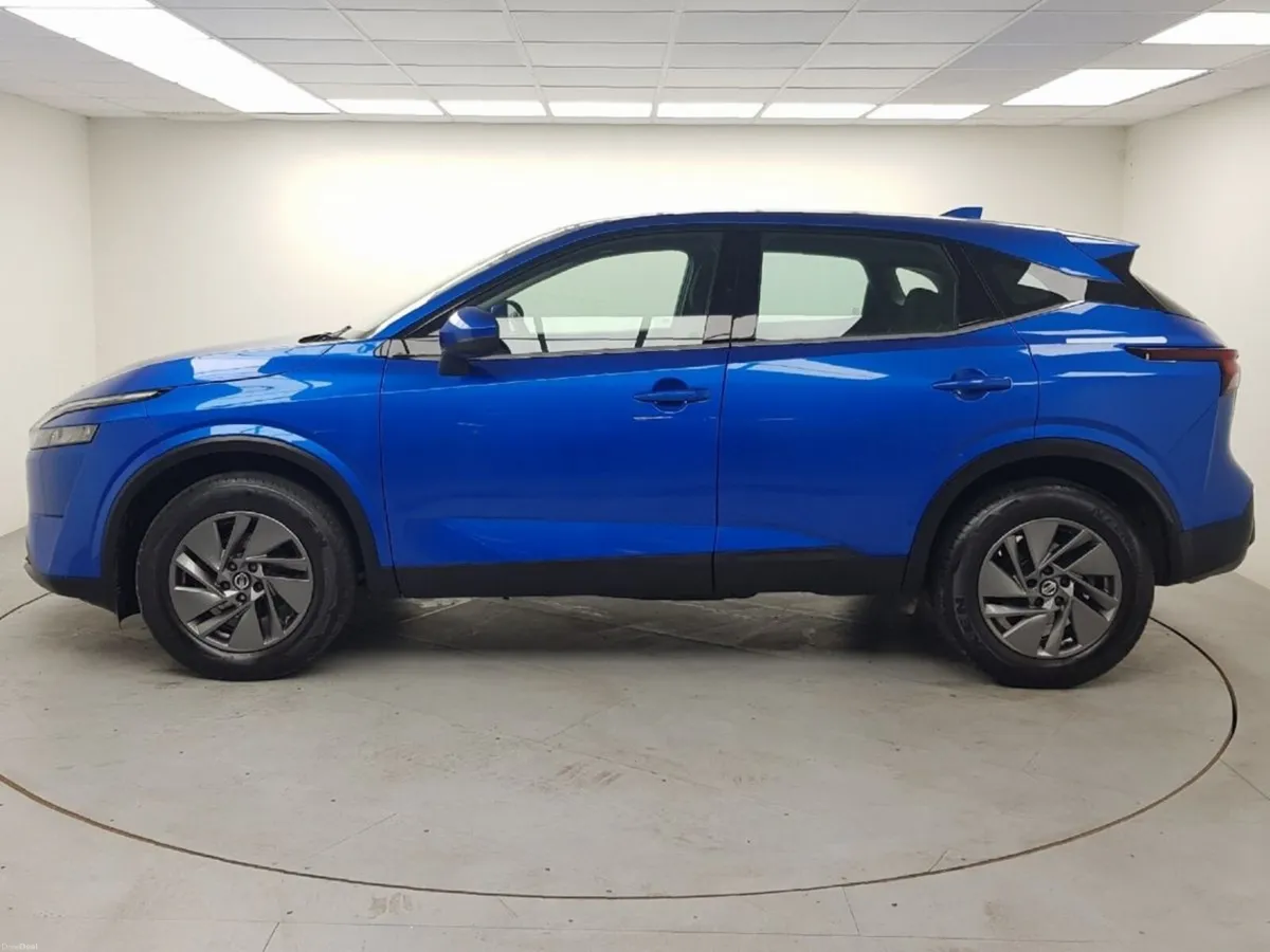 Nissan Qashqai 1.3 PET MILD HYBRID SV - Image 5