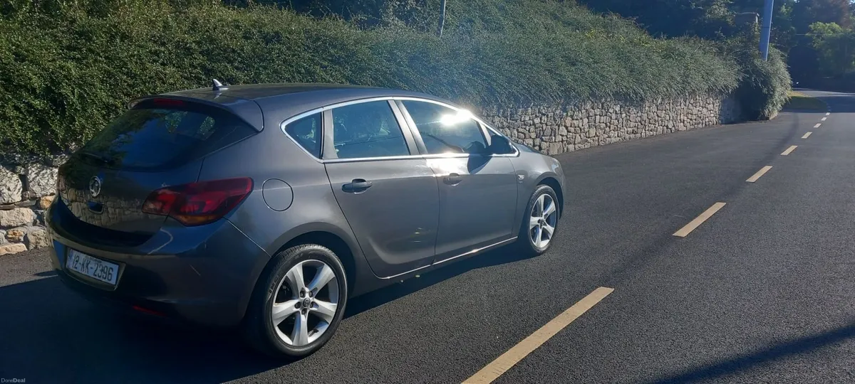 Vauxhall Astra 2012 - Image 4