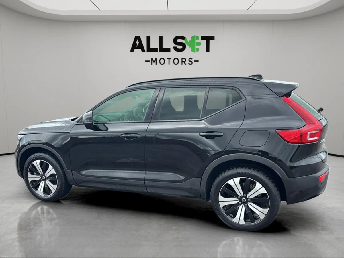 Volvo XC40 E RECHARGE PLUS 228BHP 5DR - Image 3
