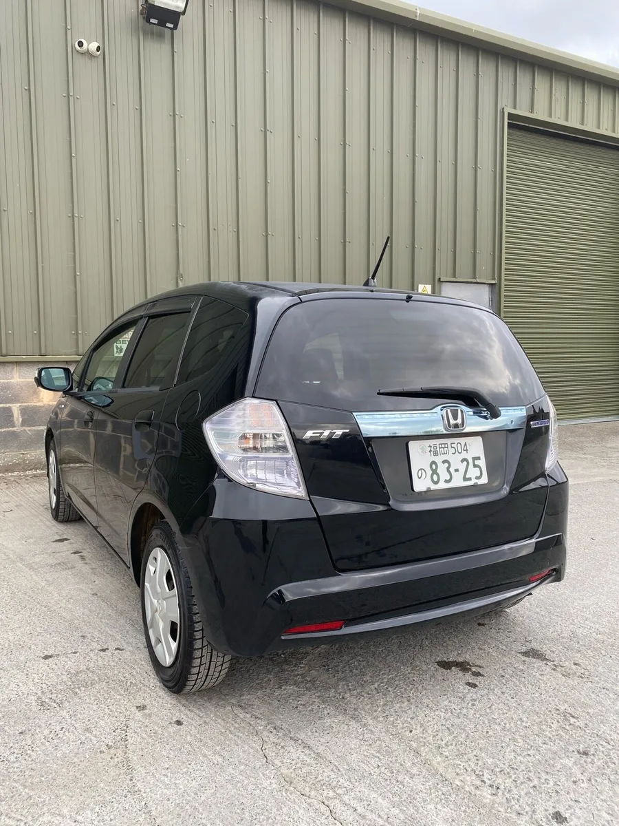Honda Fit 1.3 Hybrid 2012 * just in from Japan* - Image 3