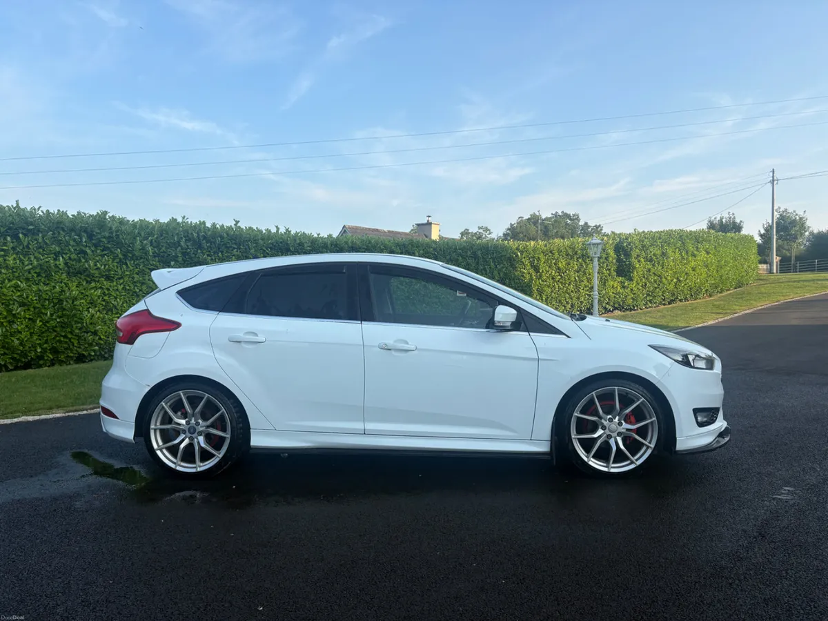 Ford Focus 2015 - Image 5
