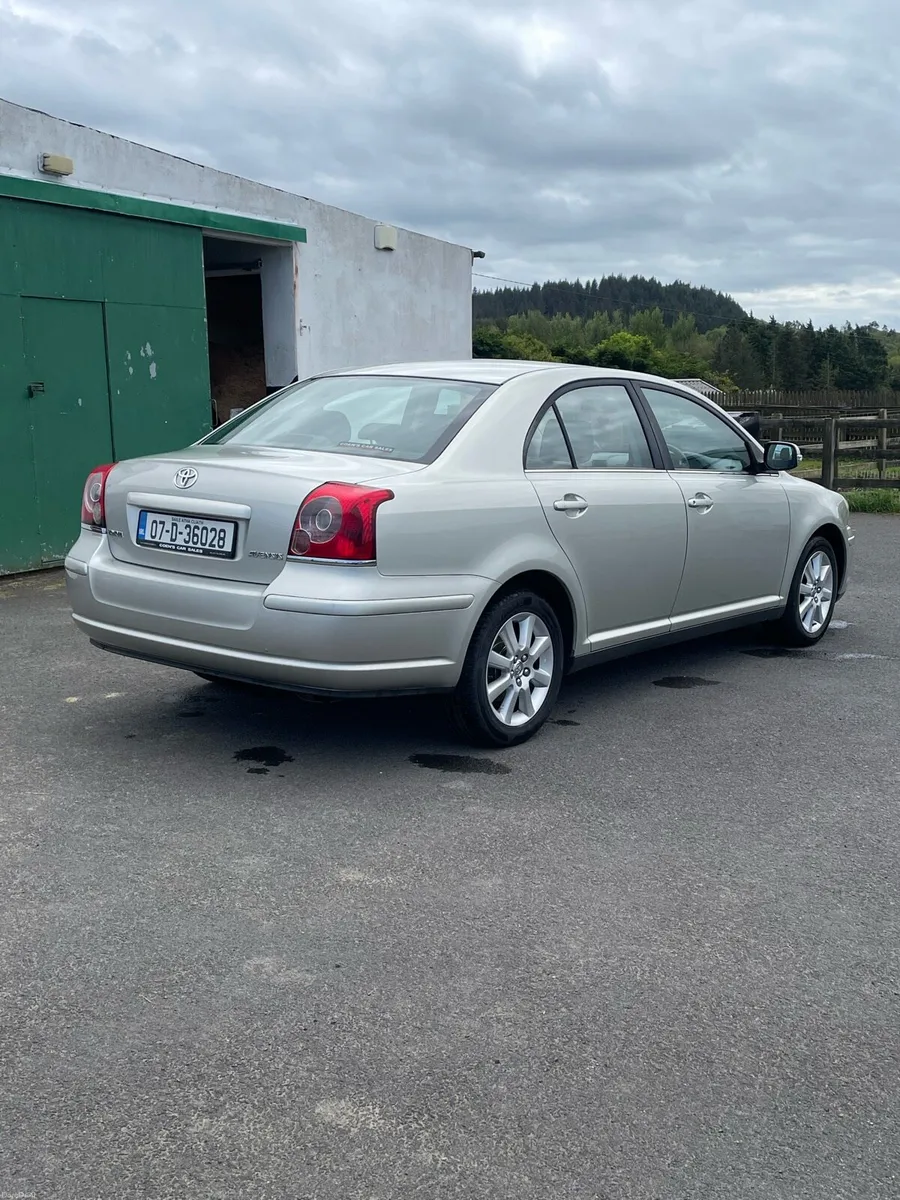 Toyota Avensis - Image 2