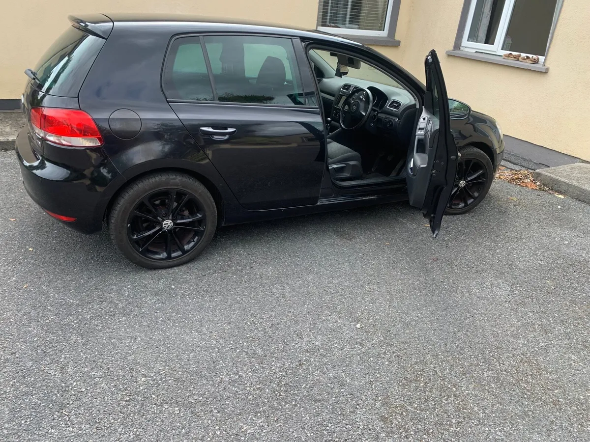 Volkswagen Golf 2011 - Image 6
