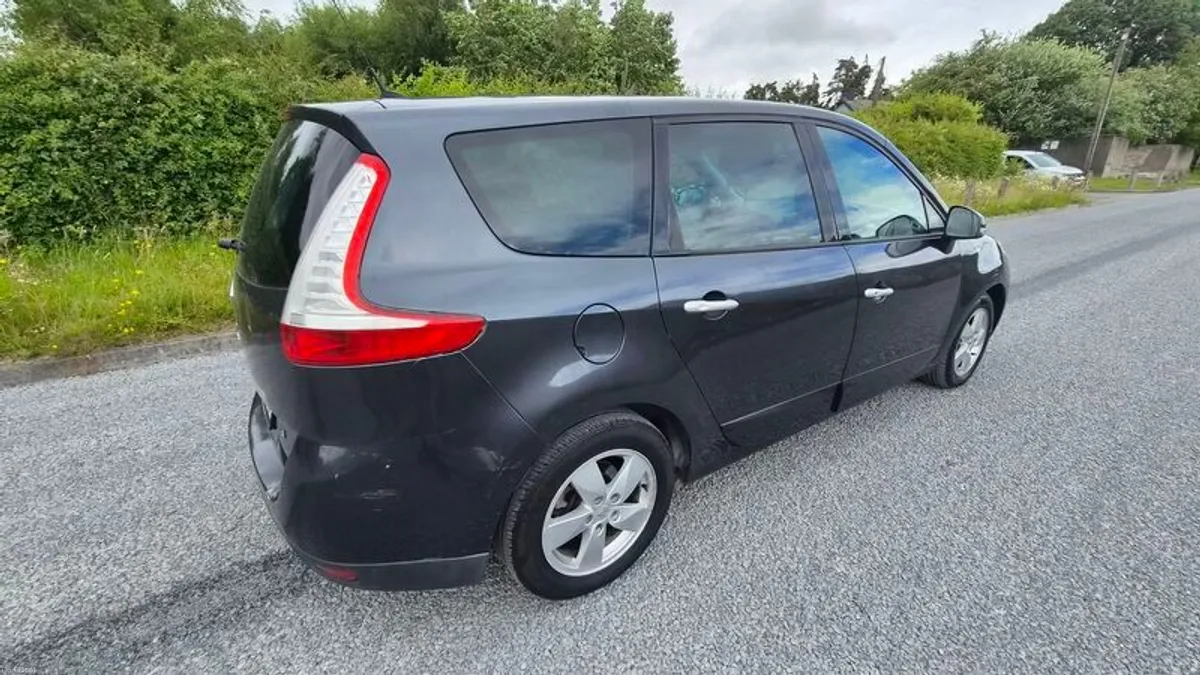 2011 Renault Grand Scenic - Image 3