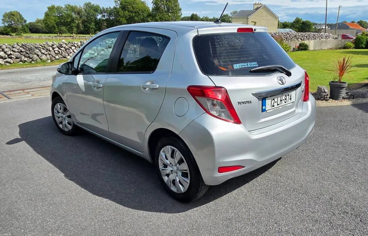 Toyota yaris - Image 3