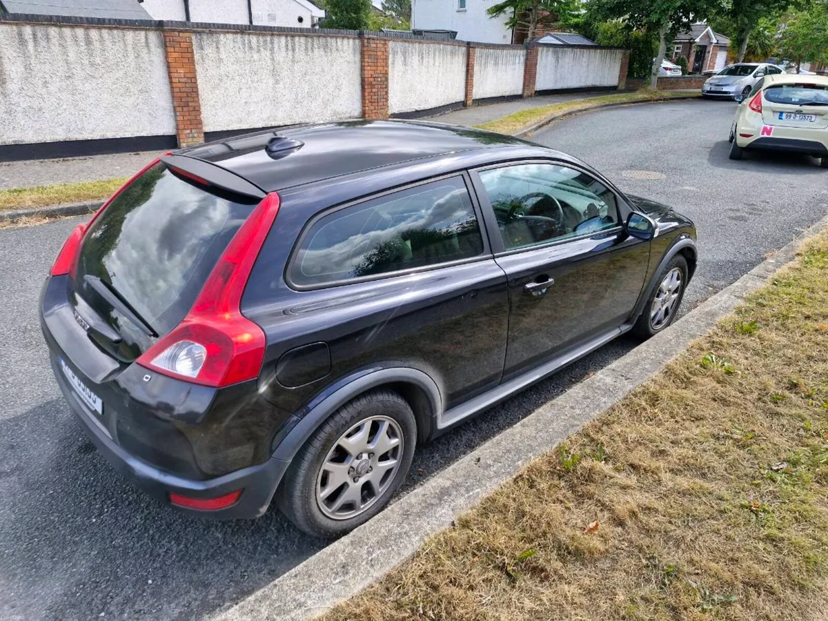 Volvo C30 with tax and nct - Image 4