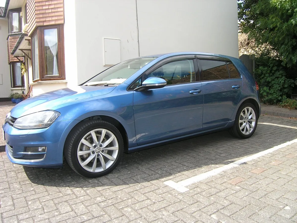 Volkswagen Golf 2015 - Image 2