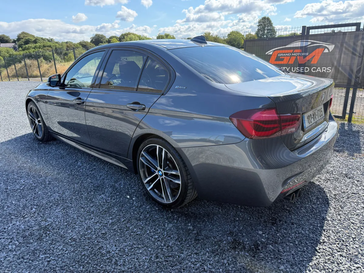 2018 BMW 3-Series 330e M-Sport - Image 6