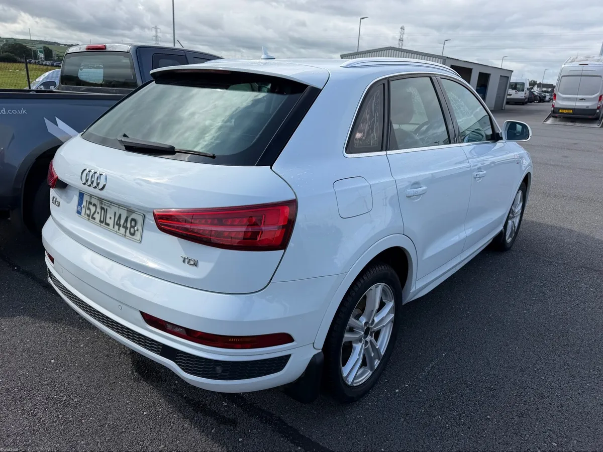 Audi Q3 2015 - Image 5