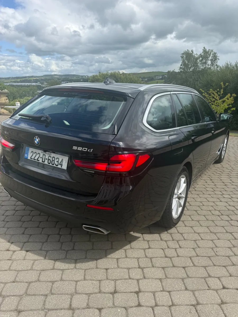 BMW 5-Series 2022 - Image 3