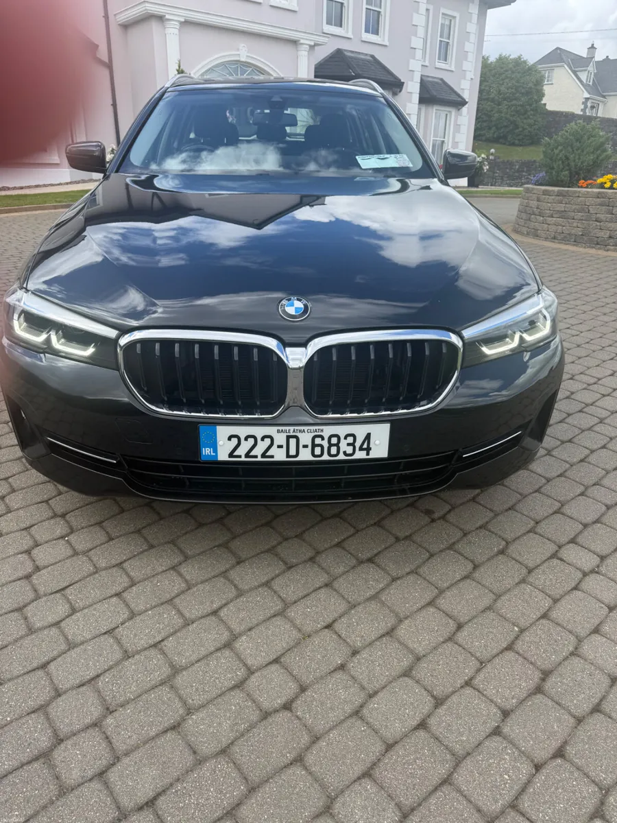 BMW 5-Series 2022 - Image 2