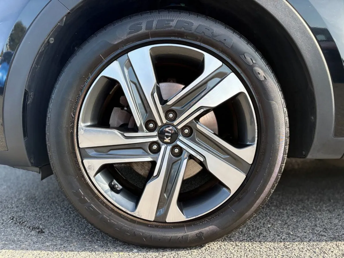 Kia Sorento 1.6 Plug In Hybrid ( 7 Seats ) - Image 6