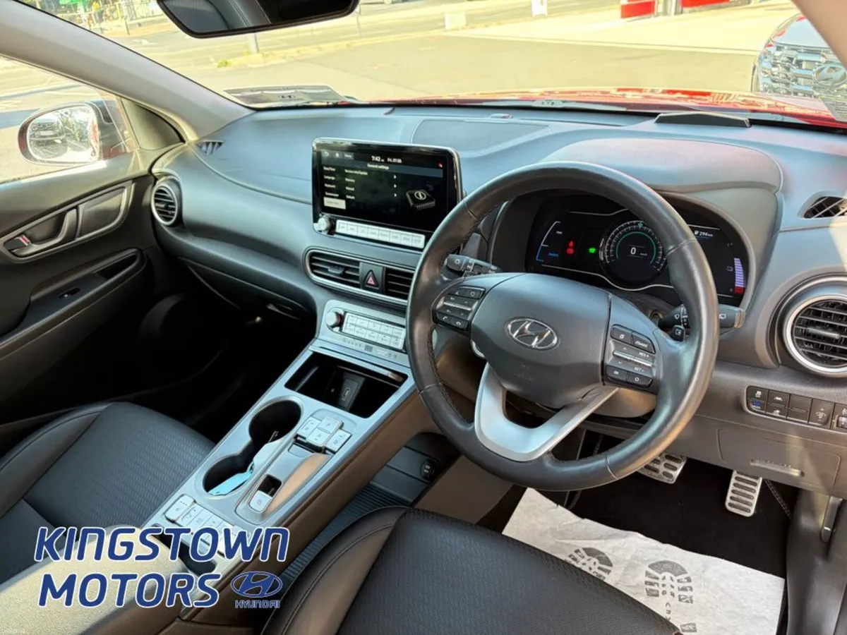 Hyundai KONA EV Premium 2 Tone - Image 6