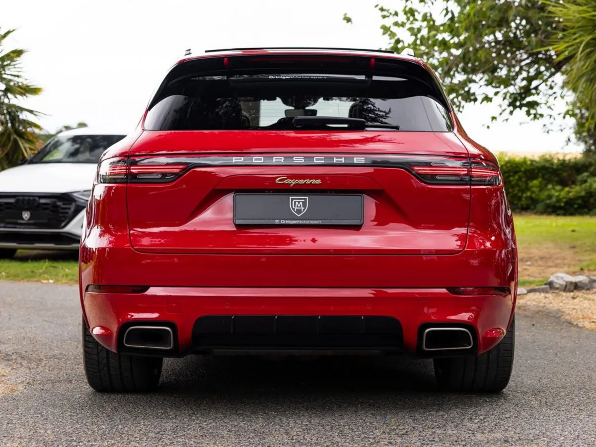 Porsche Cayenne 3.0 V6 E-Hybrid - Image 5
