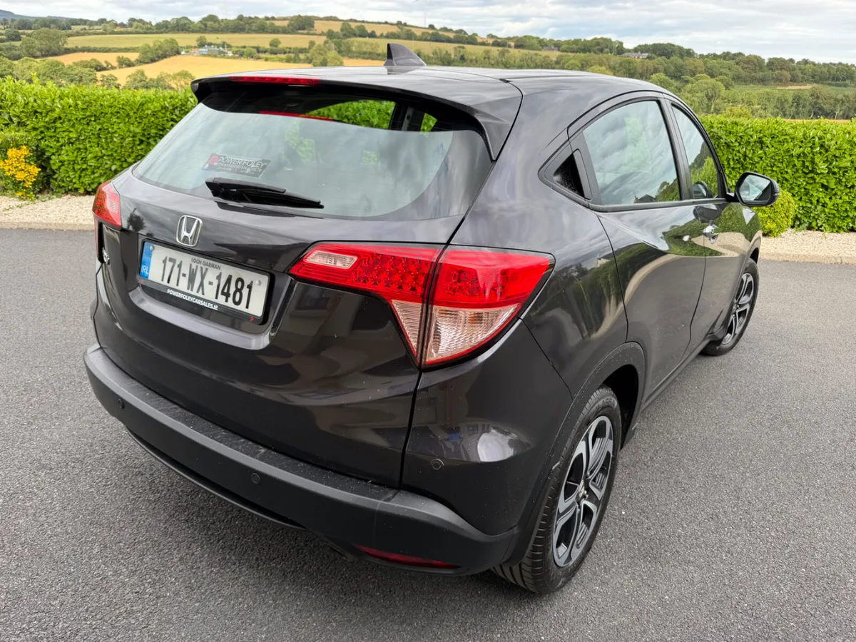 2017 Honda HR-V ES 1.5 I-VTEC Automatic NCT 02/27 - Image 3