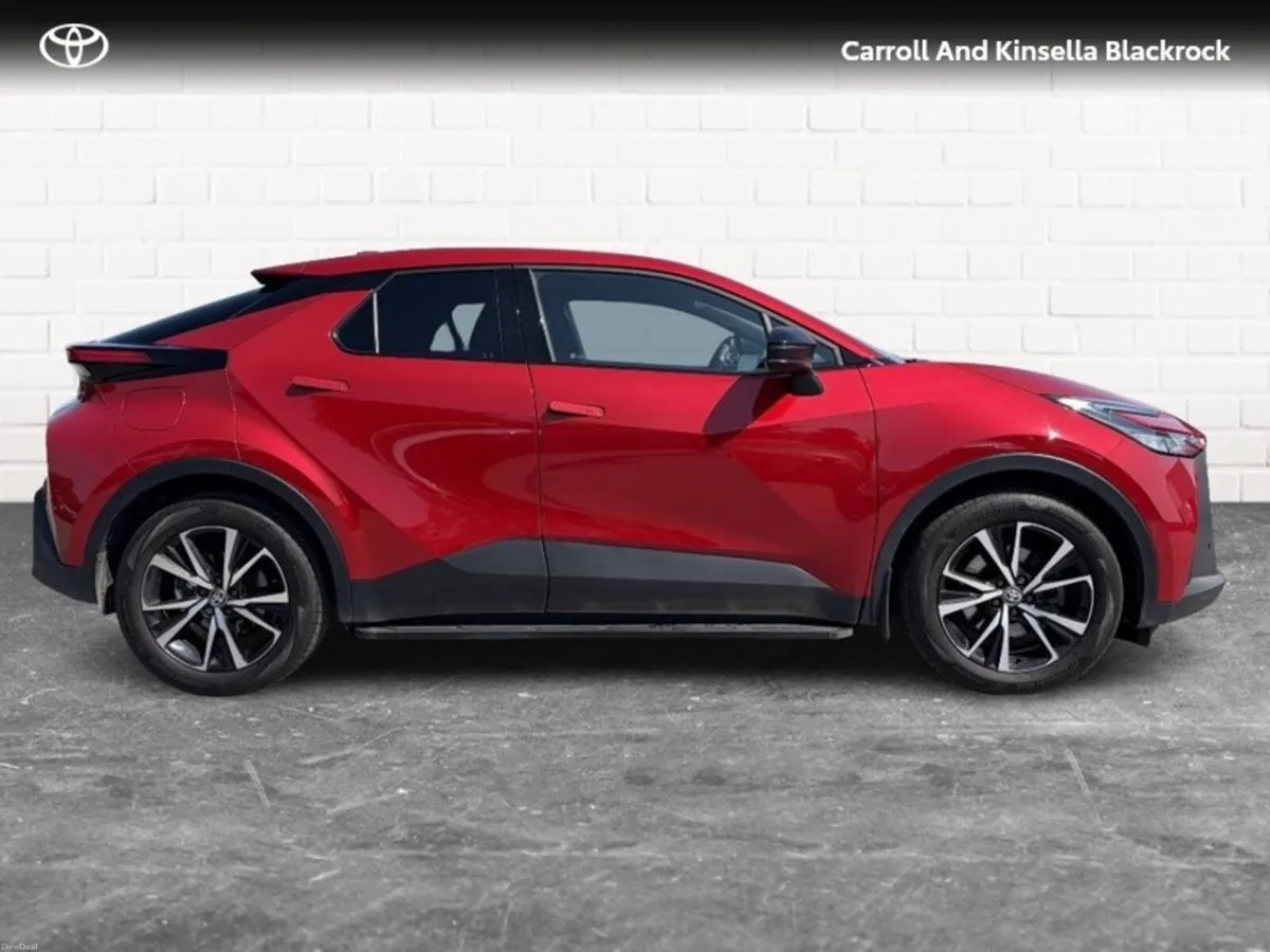 Toyota C-HR Phev Sport - Image 3