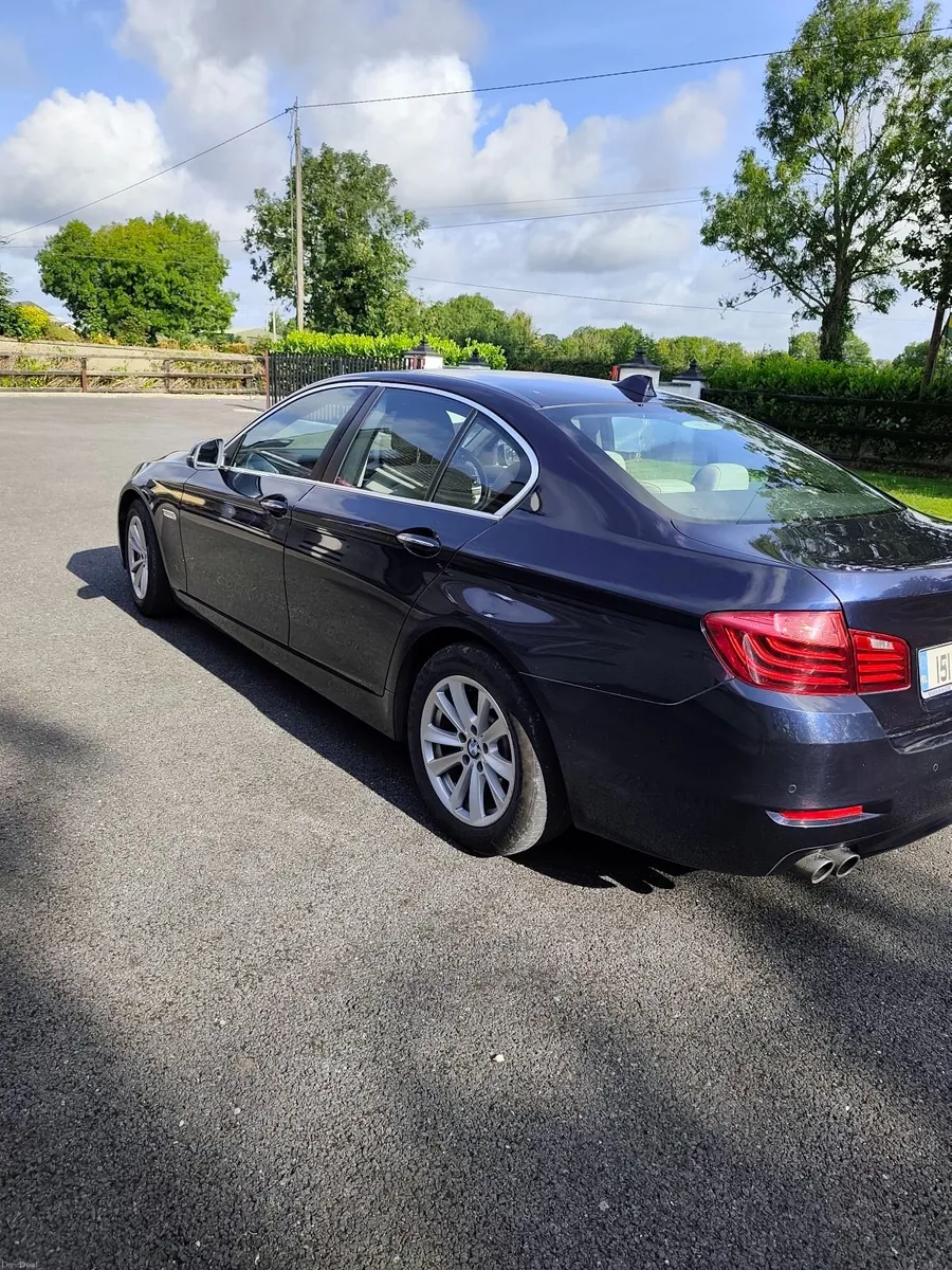 BMW 5-Series 2015 - Image 5