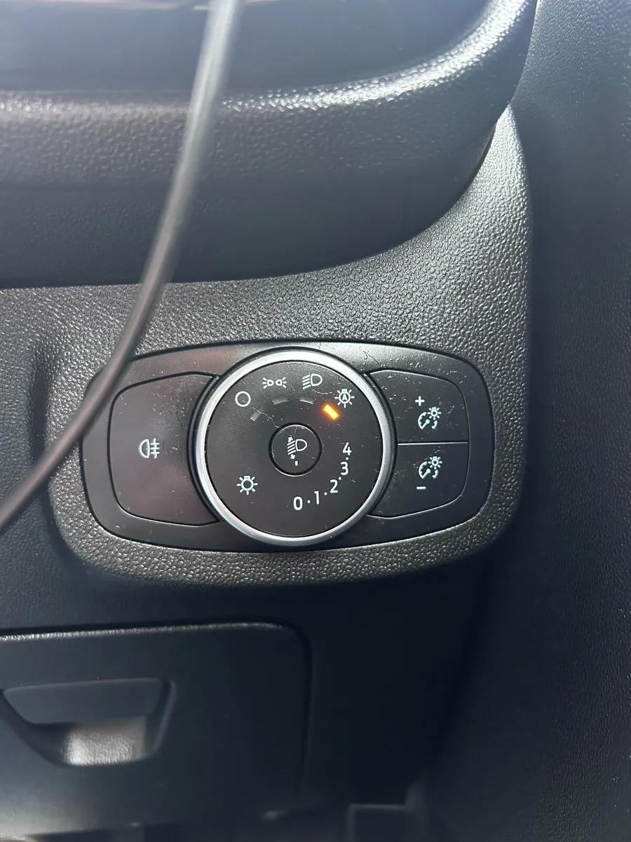 Ford Fiesta 2019 - Image 4