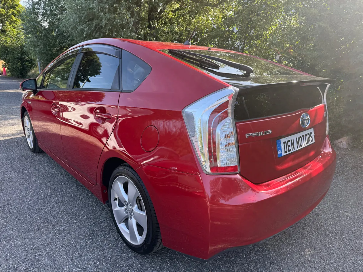 Toyota prius G-Model!!!Cruise control...!!! - Image 6