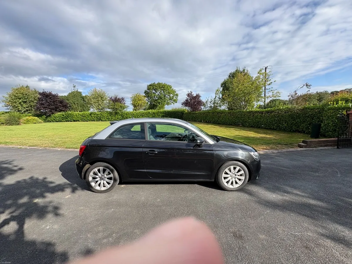 Audi A1 2012 - Image 2