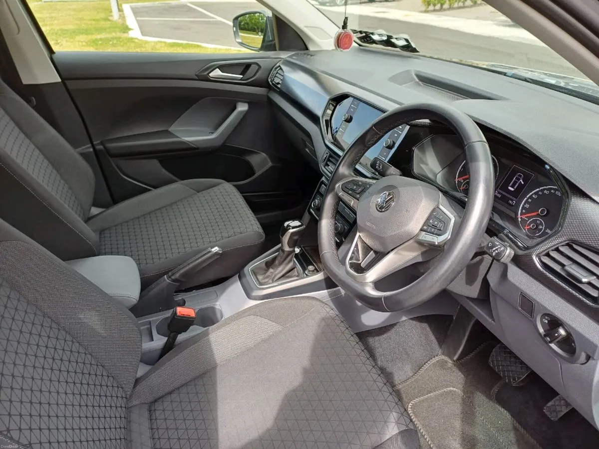 2021 Volkswagen T-Cross 1.0 TSI DSG Automatic | 39 - Image 4