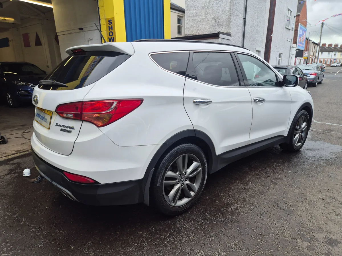 Hyundai Santa Fe 2013 - Image 6