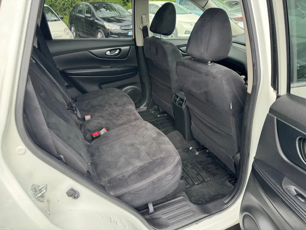 Nissan X-Trail 1.6dsl ..7 seats..4WD - Image 6