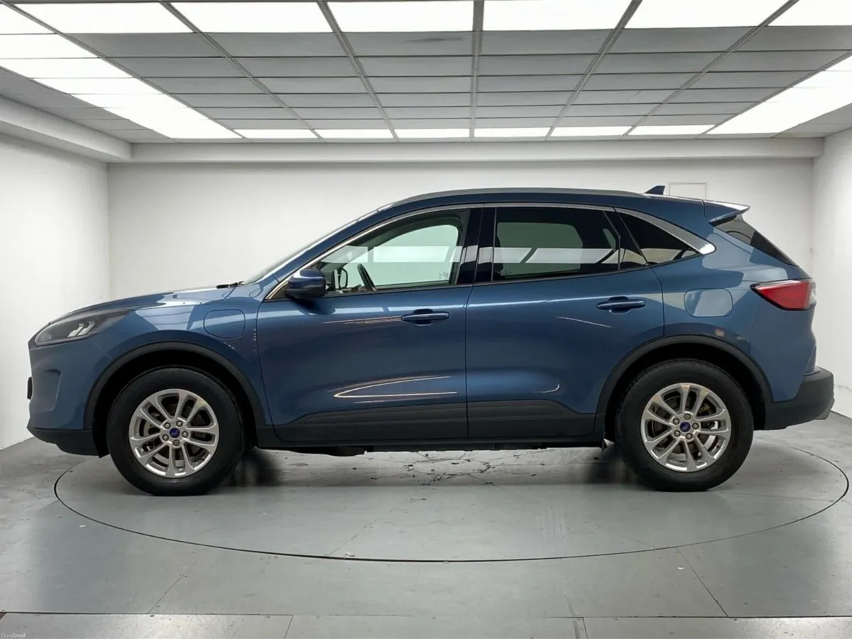 Ford Kuga 2.5 Duratec 225PS PHEV Titanium Auto - Image 5