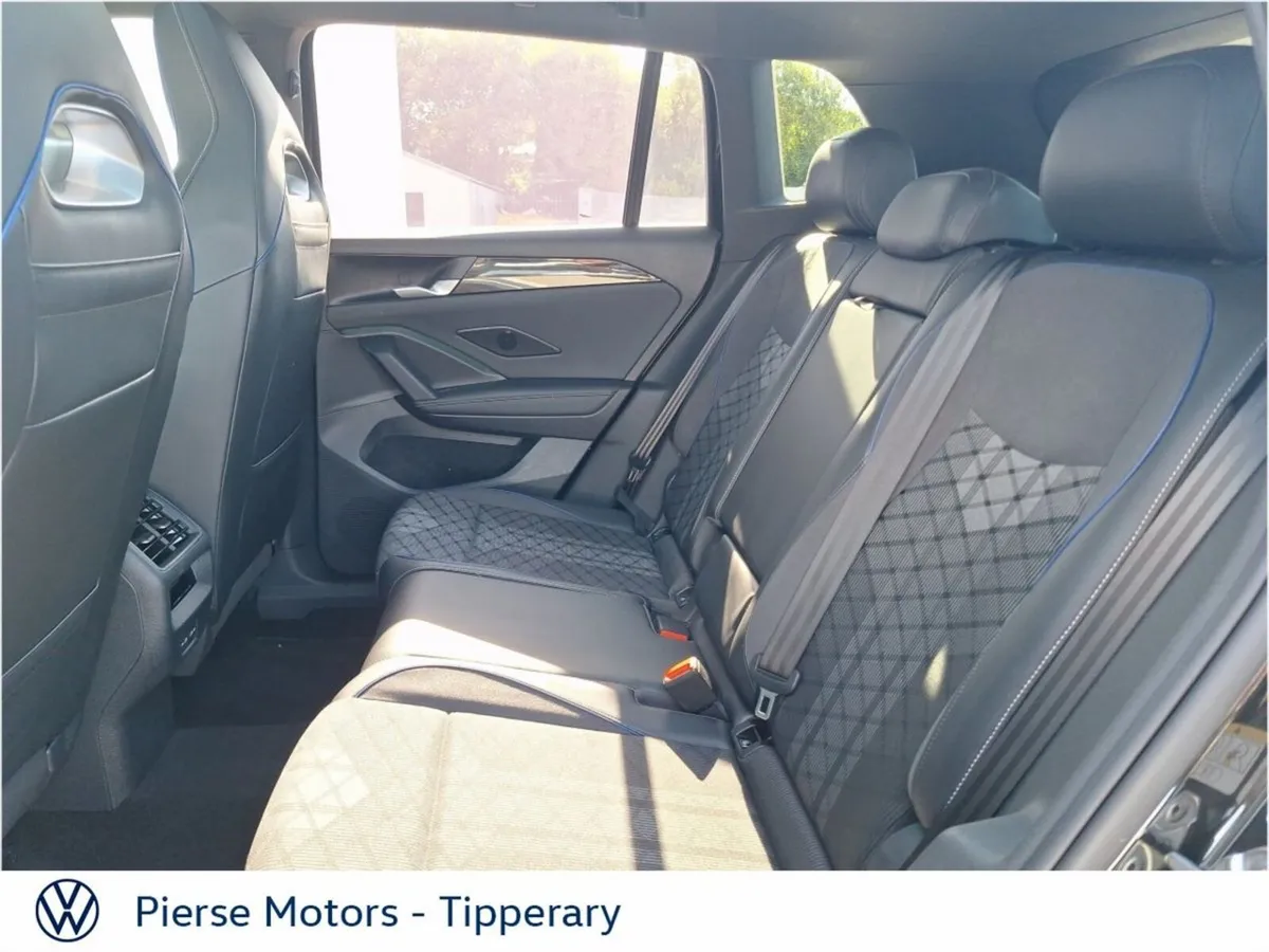 Volkswagen Tiguan TIGUAN R-LINE 75 1.5 PHEV DSG 20 - Image 6