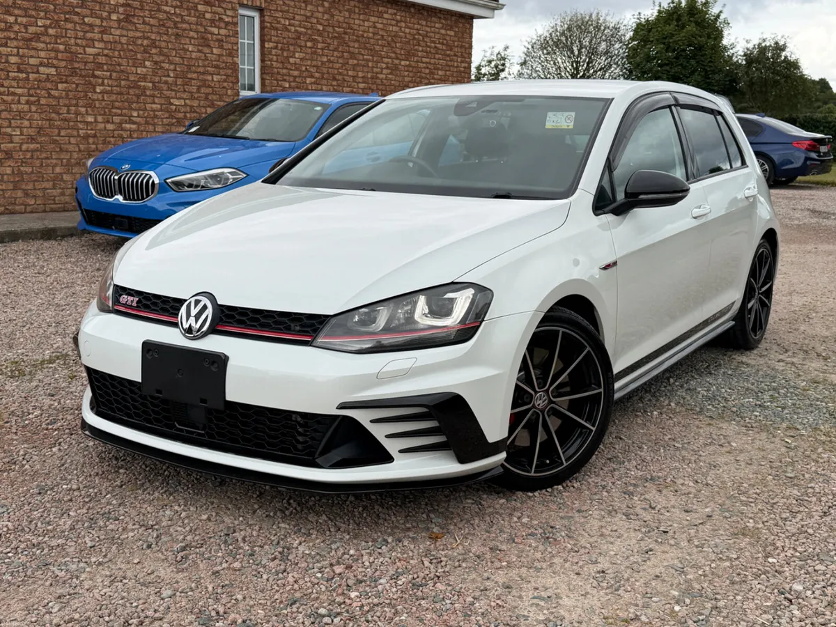 162 Volkswagen Golf GTI Clubsport Street Edition - Image 2