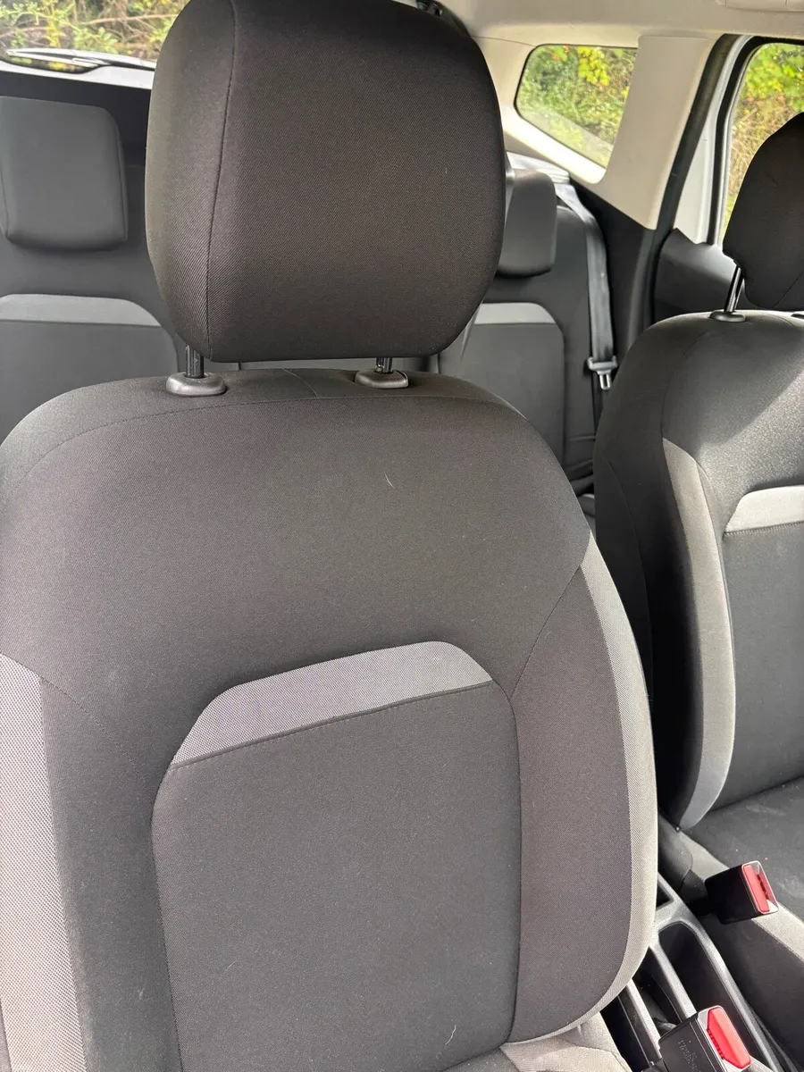 2020 Dacia Duster - Image 6