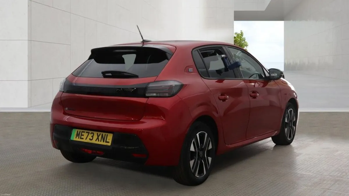 2024 Peugeot E-208 100kW E-Style 50kWh 5dr - Image 4