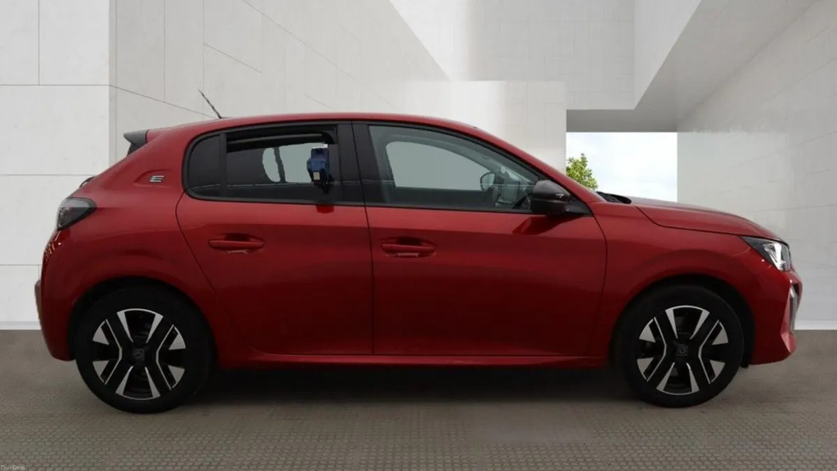 2024 Peugeot E-208 100kW E-Style 50kWh 5dr - Image 5