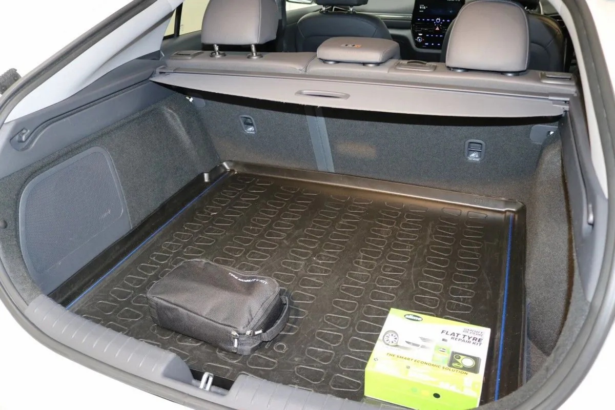 Hyundai IONIQ Premium 38kWh EV Low Mileage, High S - Image 6
