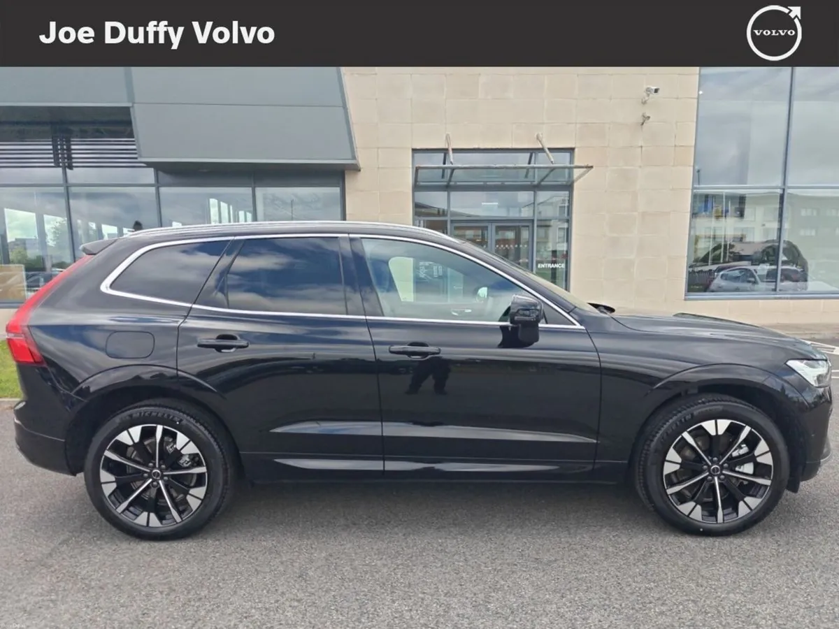 Volvo XC60 Plus Bright T6 PHEV - Image 5