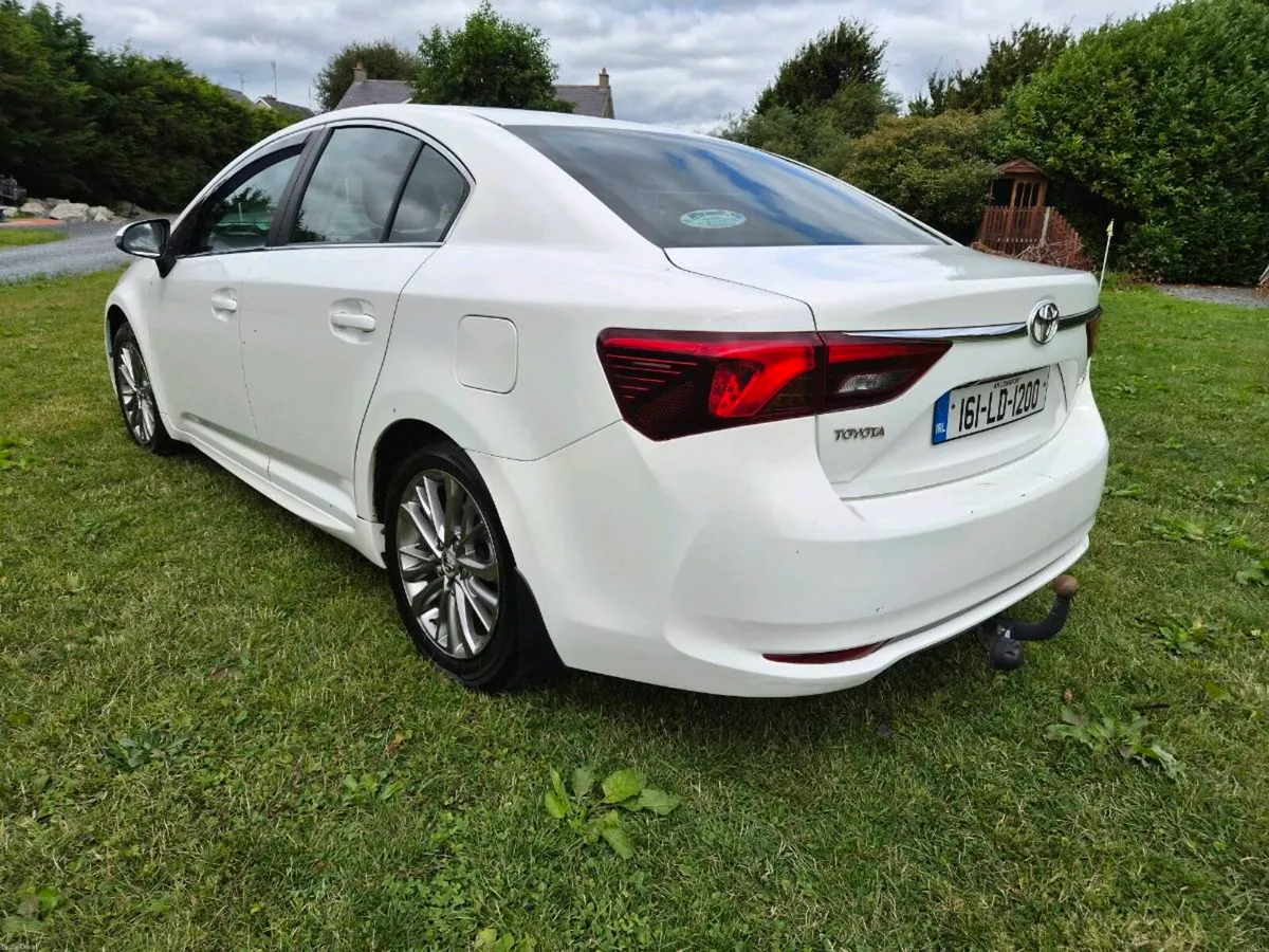 Toyota Avensis 2.0 D4D Business Edition - Image 4