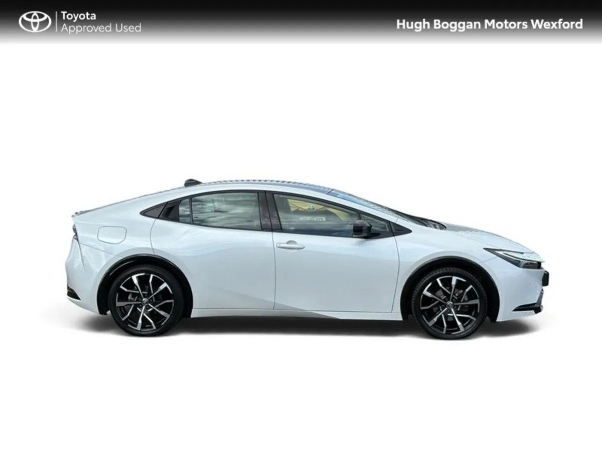 Toyota Prius PLUG-IN HYBRID - Image 3