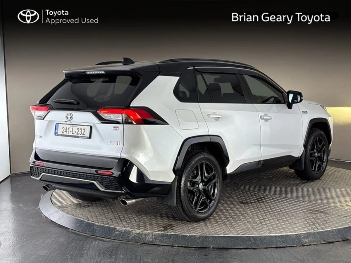 Toyota RAV4 PLUG-IN HYB GR SPORT - Image 2