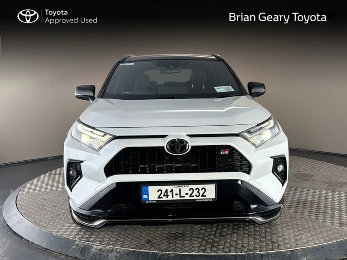 Toyota RAV4 PLUG-IN HYB GR SPORT - Image 5