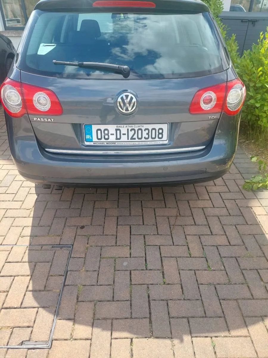 2008 vw passat 1.9 diesel - Image 1