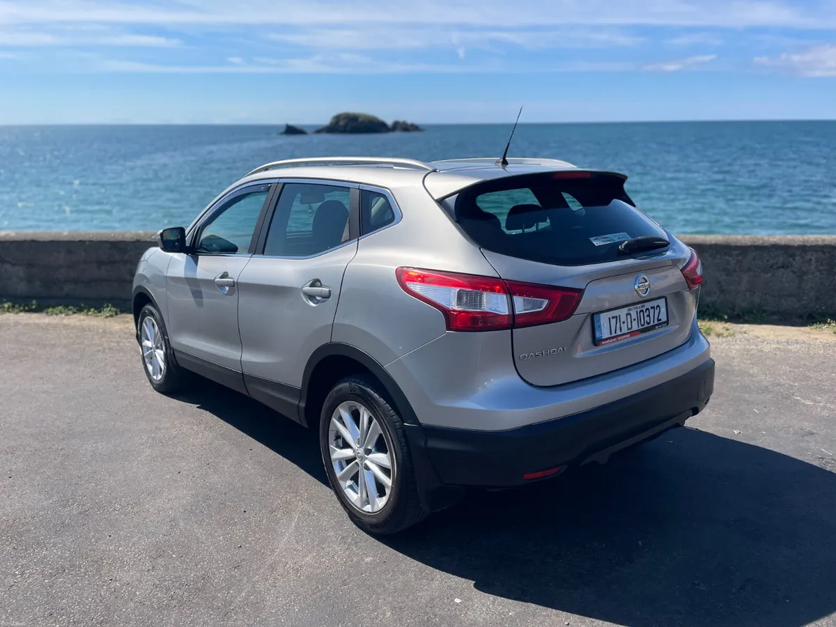 171 Nissan Qashqai 1.5dCi.. Pan Roof.. Very Clean - Image 5