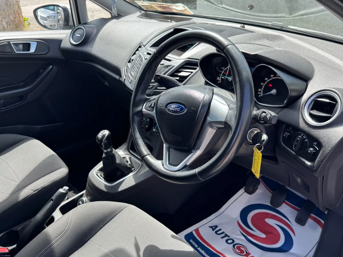 Ford Fiesta ideal starter car very low mileage - Image 5