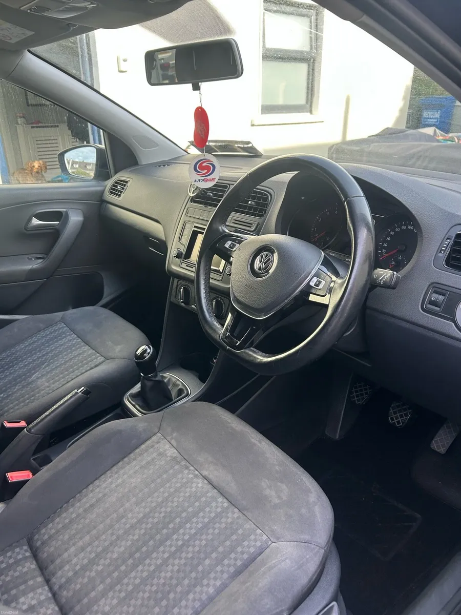 car - Image 5