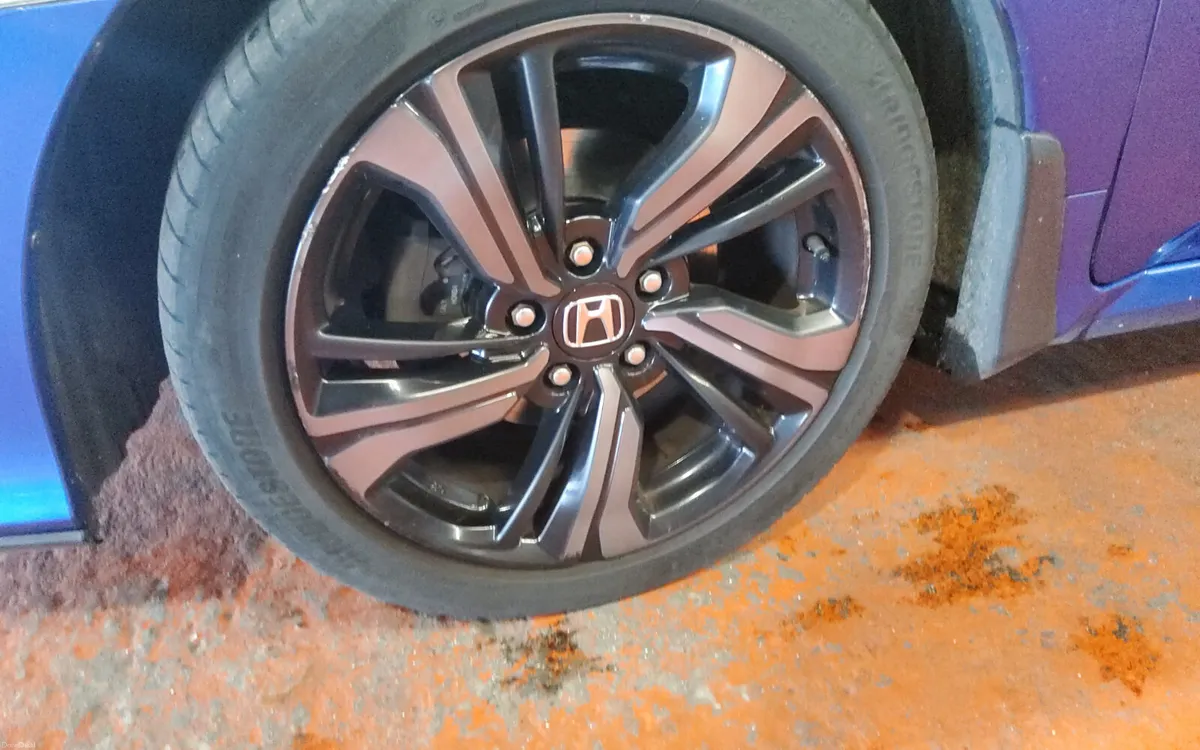 Honda Civic 2019 - Image 4