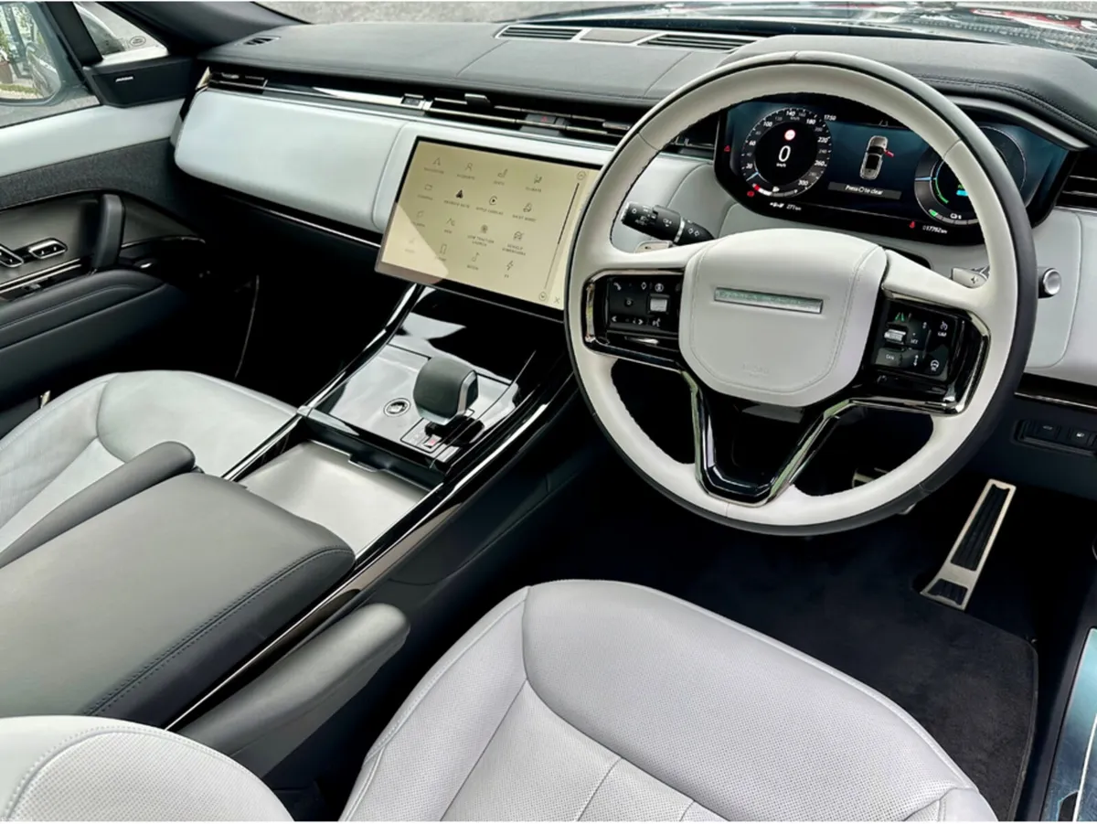 Land Rover Range Rover Sport ED PHEV EDITION - Image 5