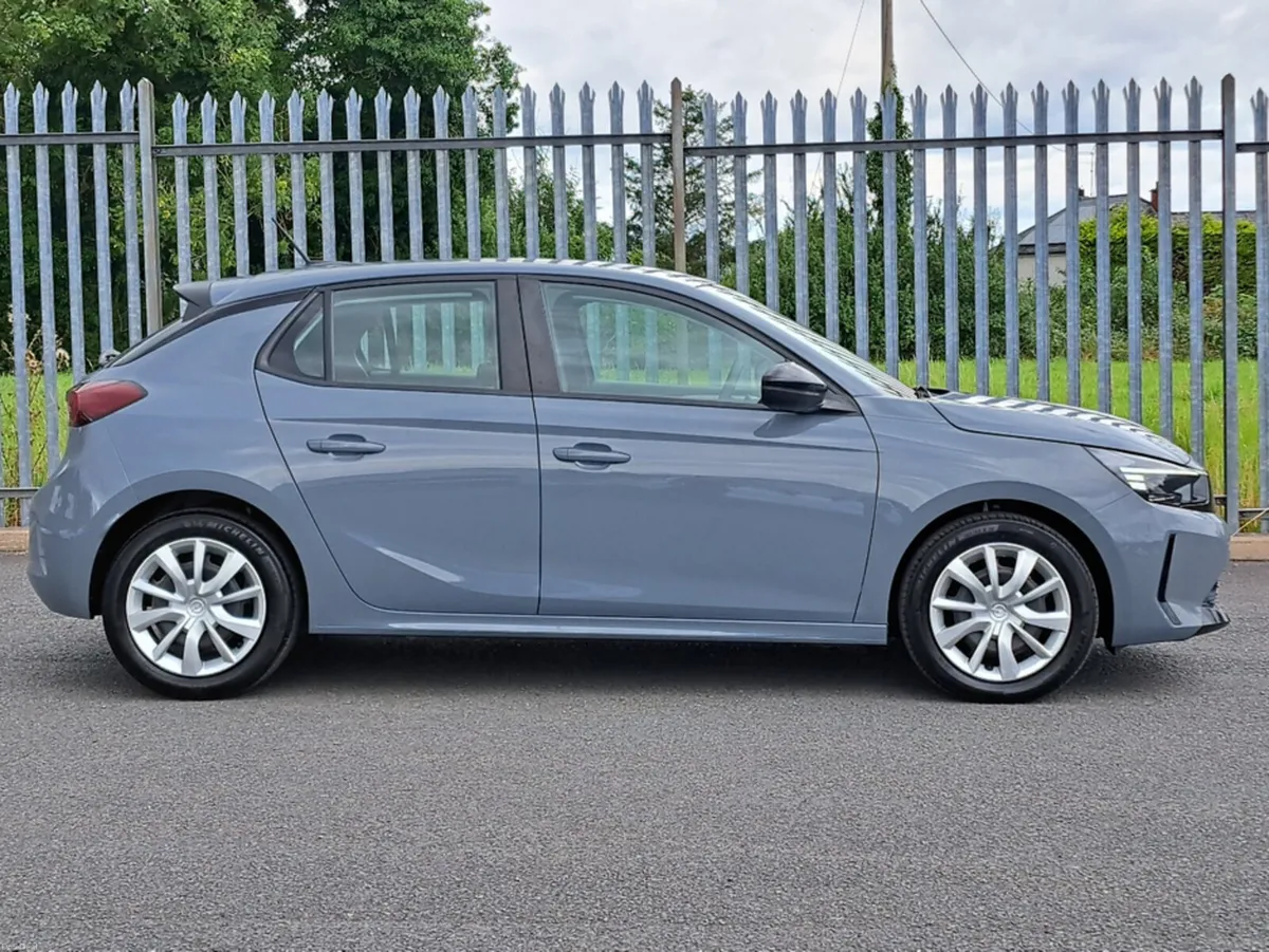 Opel Corsa SC 1.2 75BHP - Image 4