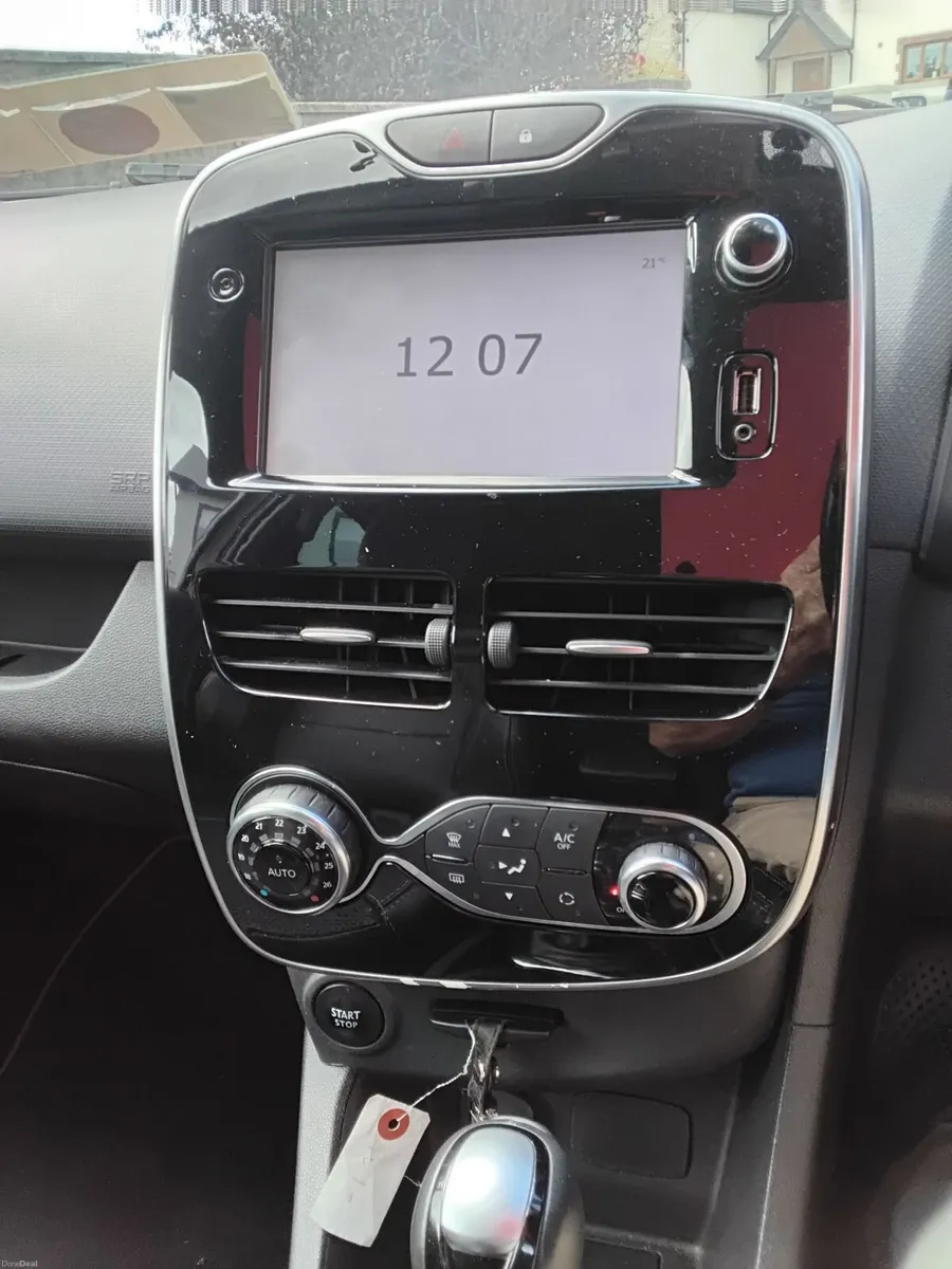 Renault Clio/Lutecia 2016 1.2 Automatic - Image 3