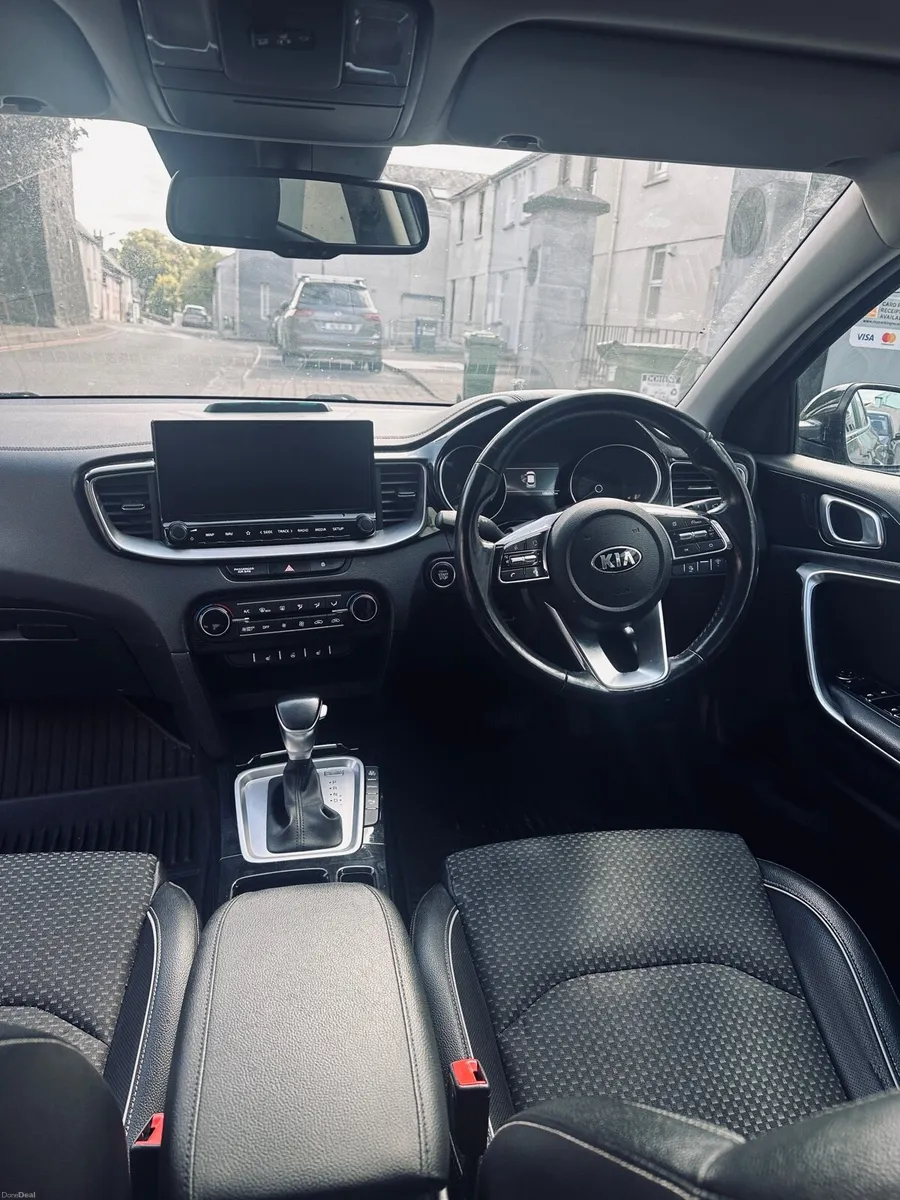 Kia xceed plugin hybrid - Image 3