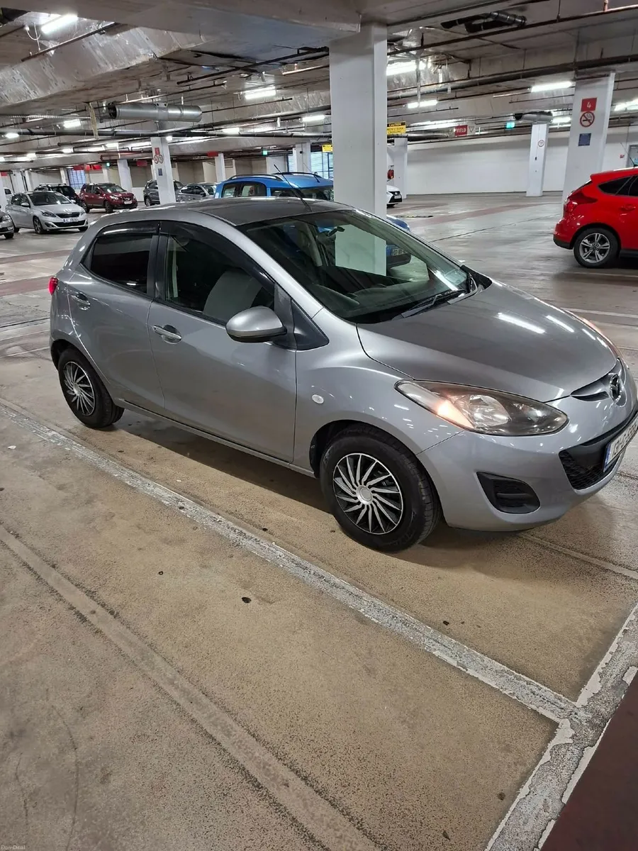 Automatic Mazda Demio Nct 08/27 only 62km - Image 1