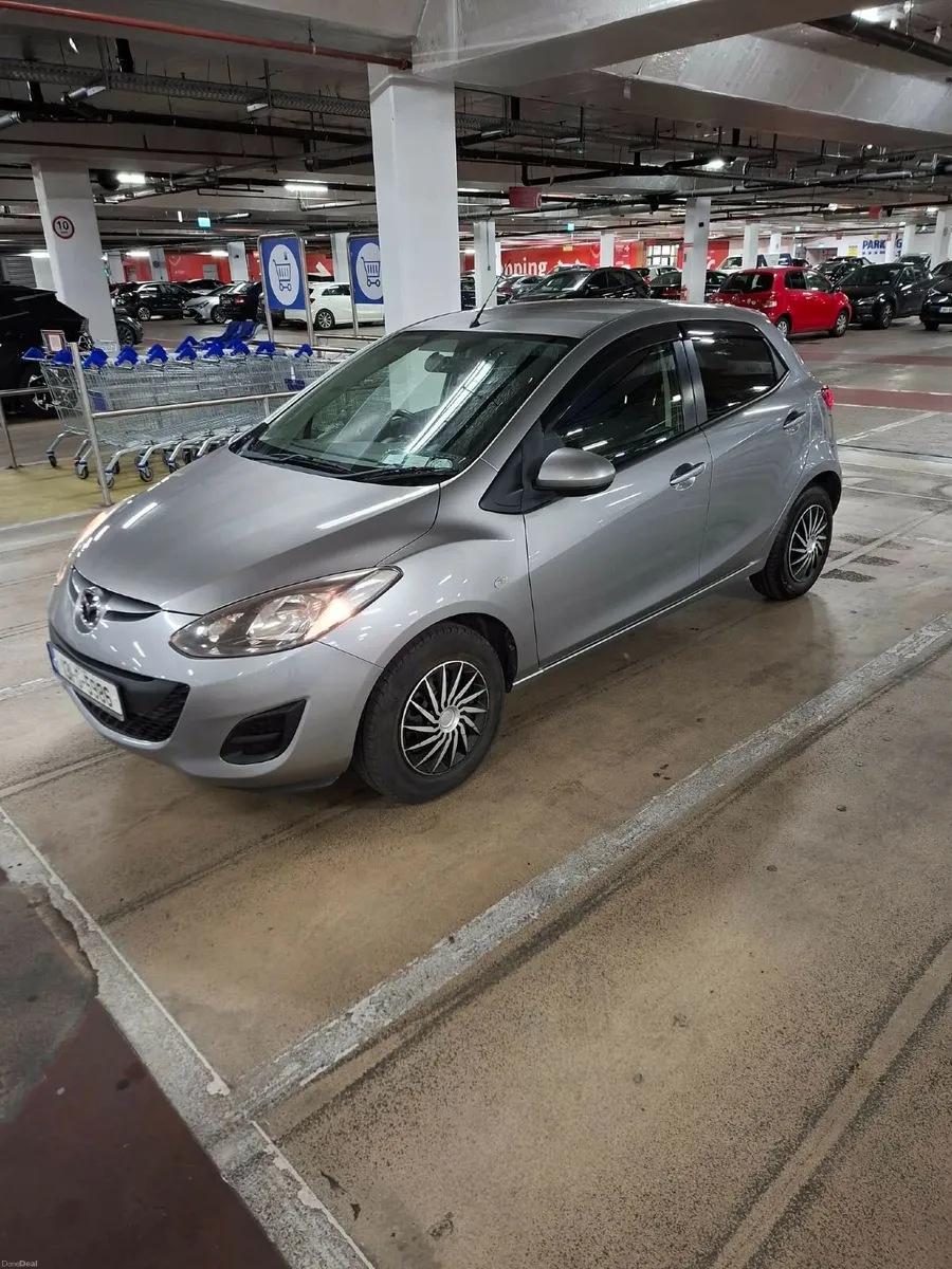Automatic Mazda Demio Nct 08/27 only 62km - Image 2